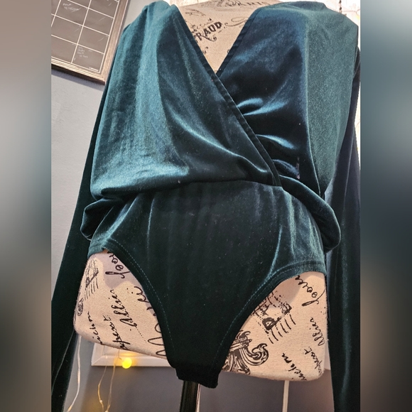Boutique Tops - Emerald Green Velvet Bodysuit Top